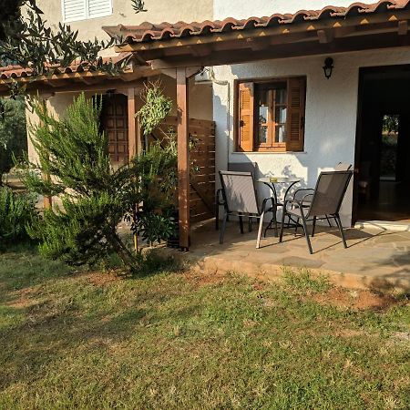 Oasis Apartments Stoúpa Esterno foto