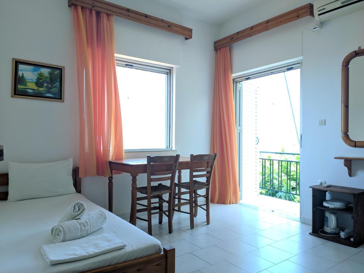 Oasis Apartments Stoúpa Esterno foto